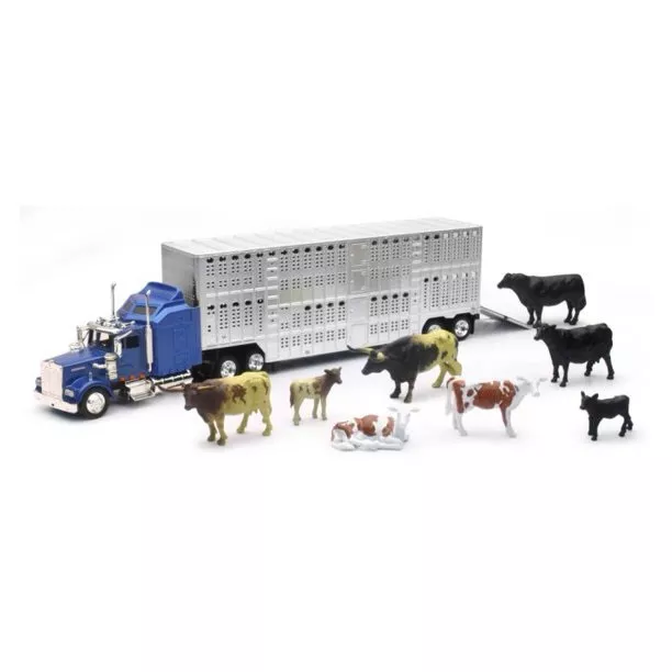 New Ray 1:43 Livestock Hauler with Farm Animals Playset
